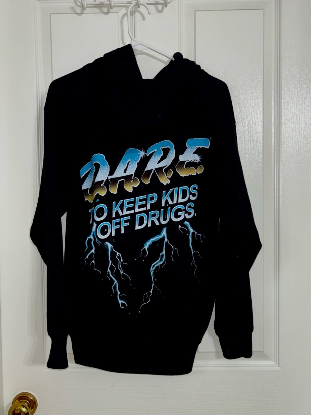 D.A.R.E. Black Graphic Hoodie - To Keep Kids Off Drugs size adult small EUC